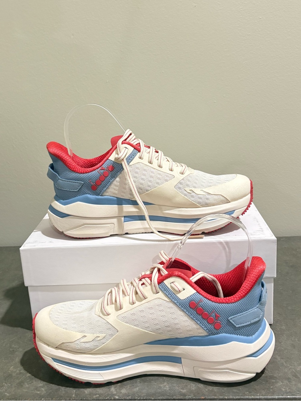 Diadora Women's Cellula-Whisper White/Cayenne Size - Picture 4 of 10